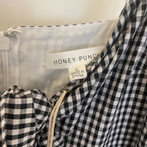 Black Gingham Mini Romper - Picture 6 of 7